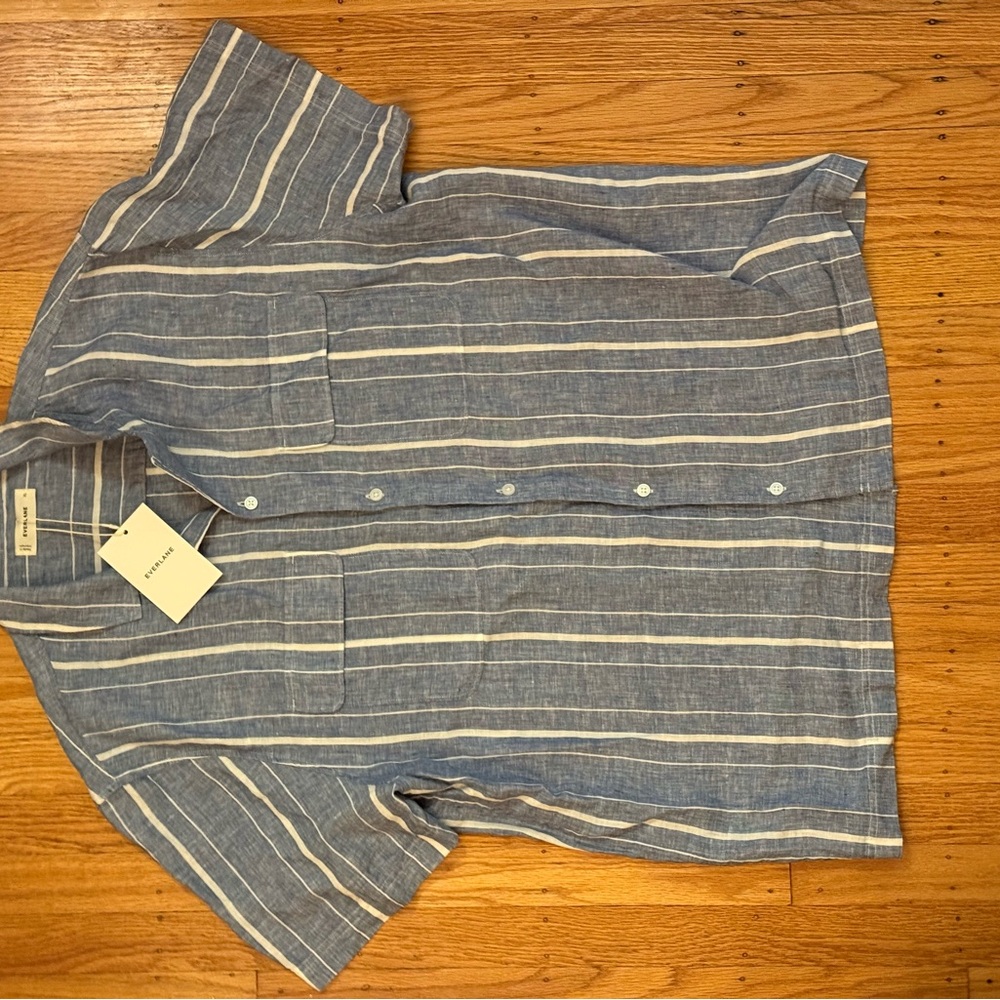 Everlane Resort Shirt in Linen, Dutch Blue/Bone